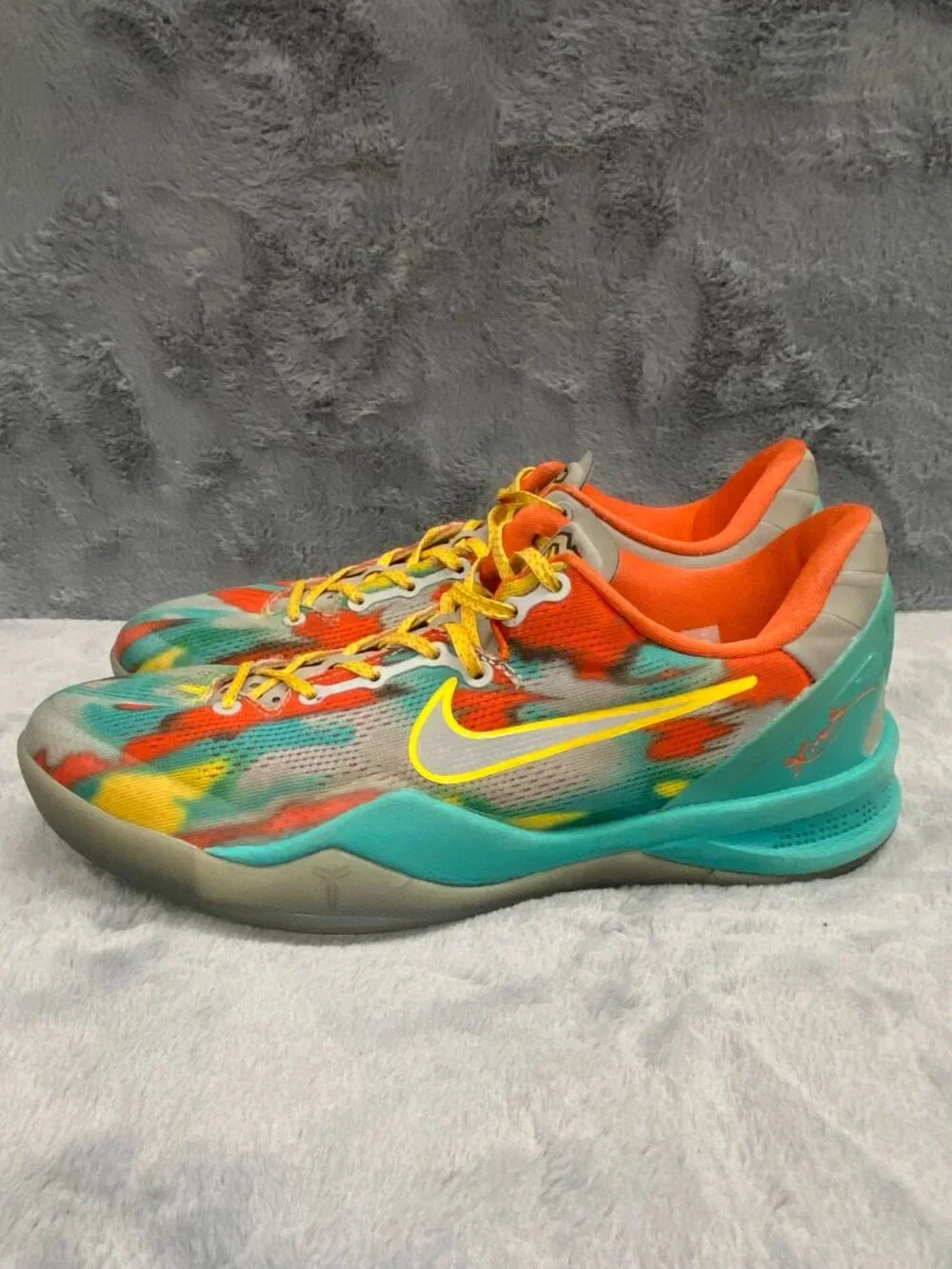 Nike Kobe Bryant 8 Venice Beach Shoes Mens Size 8 Green Yellow Orange Sneakers